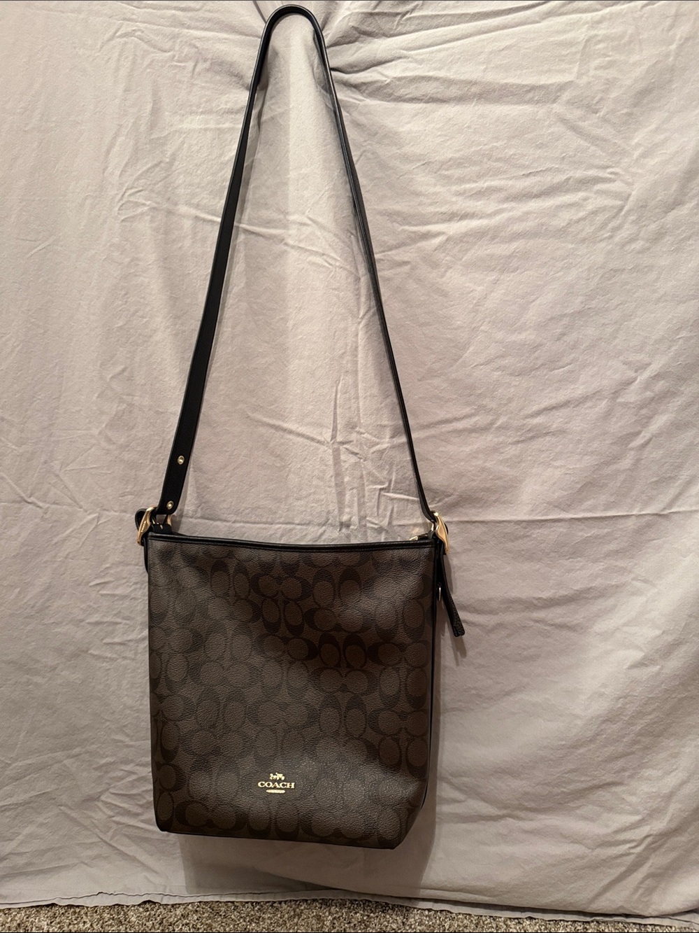 Coach women’s crossbody/shoulder bag